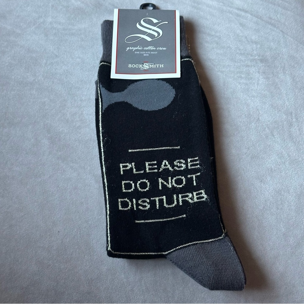 Men’s Crew Sock Smith Please Do Not Disturb Fits Shoe 7-12.5 New With Tag
